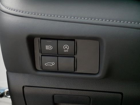 Certified 2025 Toyota Highlander XLE AWD/4WD image 28