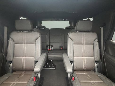 Used 2025 Chevrolet Tahoe High Country w/ Sun And Tow Package image 11