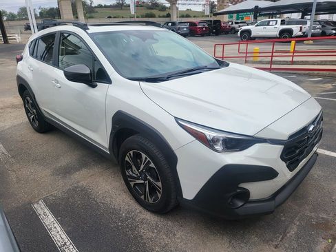 Used 2025 Subaru Crosstrek 2.0i Premium image 8