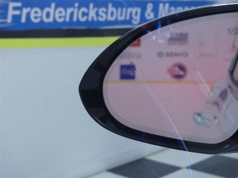 Used 2025 Genesis Electrified GV70 Advanced w/ Prestige Package image 32