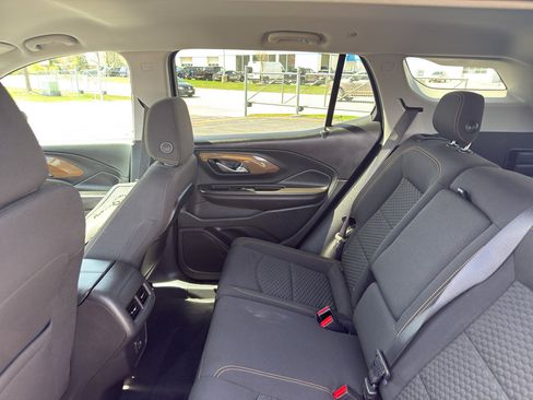 Used 2020 GMC Terrain SLE w/ Driver Convenience Package AWD/4WD image 32