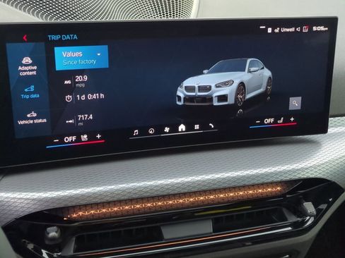 Used 2025 BMW M2 w/ Lighting Package image 22