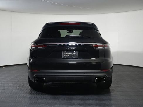 Used 2021 Porsche Cayenne AWD/4WD image 6