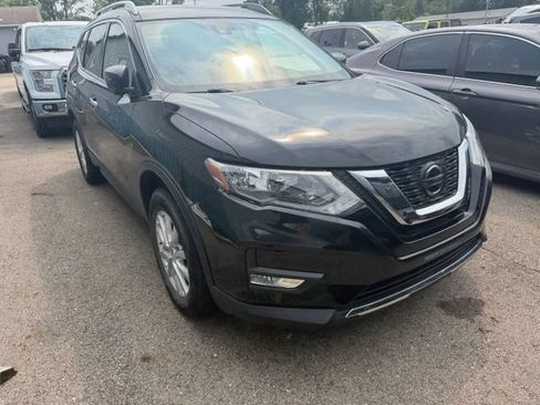 Used 2019 Nissan Rogue SV AWD/4WD image 3