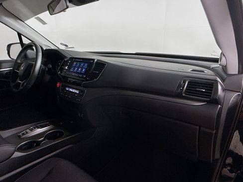 Certified 2025 Honda Ridgeline Sport image 34