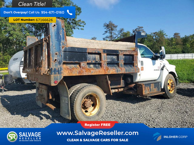 Used 2017 Ford F750 2WD Regular Cab Super Duty image 4