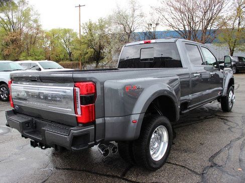 Used 2026 Ford F450 Platinum w/ Platinum Plus Package image 17