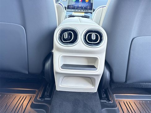 New 2026 Mercedes-Benz GLC 300 4MATIC image 24