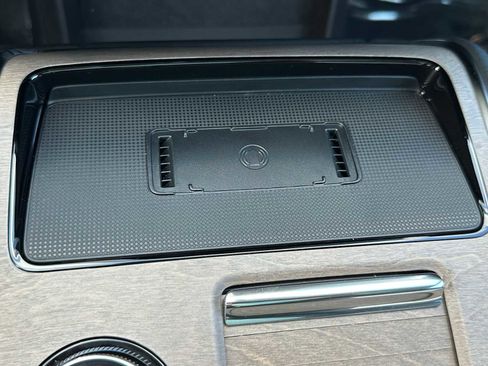 Certified 2025 Volvo EX90 Ultra image 33