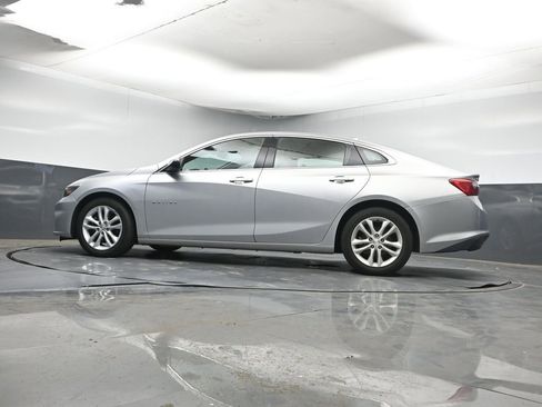 Used 2018 Chevrolet Malibu LT image 11