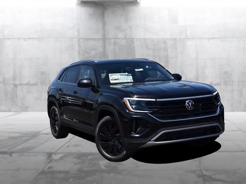 New 2026 Volkswagen Atlas Cross Sport SE AWD/4WD image 2