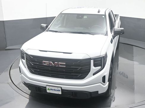 New 2025 GMC Sierra 1500 Pro w/ Graphite Edition image 28