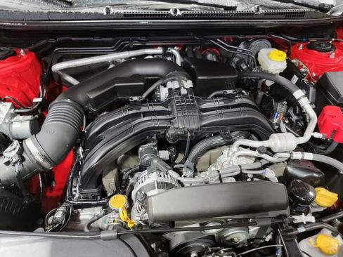 Used 2025 Subaru Crosstrek 2.0i Premium image 34