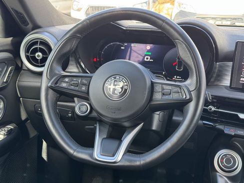 Used 2024 Alfa Romeo Tonale Ti AWD/4WD image 26
