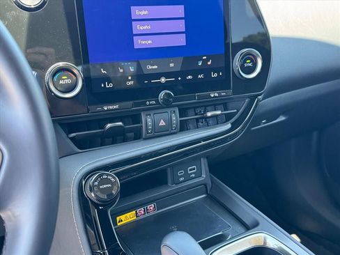 Used 2025 Lexus NX 350 AWD w/ Premium Package image 23