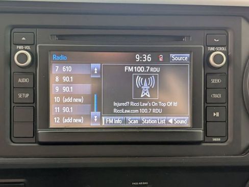 Used 2019 Toyota Tacoma SR w/ SR Convenience Package image 18