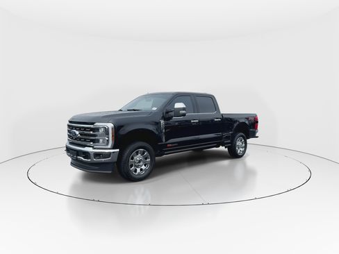Certified 2025 Ford F250 King Ranch w/ Chrome Package image 4