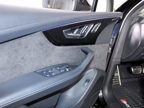 Used 2021 Audi SQ7 Prestige image 19