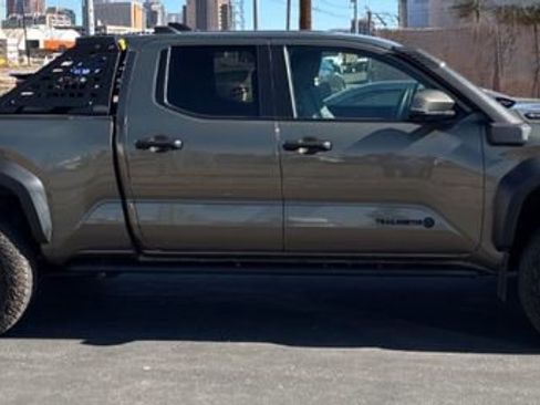 Used 2024 Toyota Tacoma Trailhunter image 4