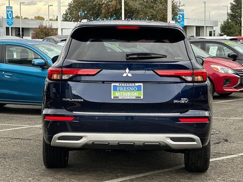 New 2025 Mitsubishi Outlander SEL image 6