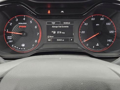 Certified 2024 Chevrolet Trax RS w/ Sunroof Package image 16