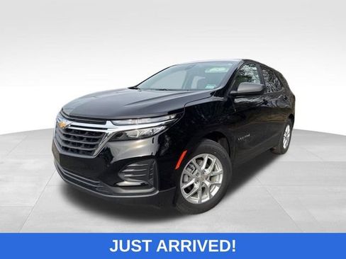 Used 2024 Chevrolet Equinox LS w/ LS Convenience Package image 1