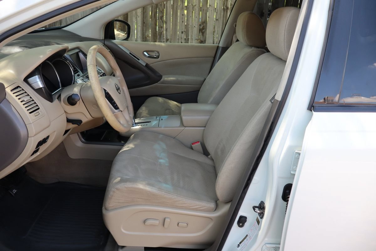 Used 2012 Nissan Murano SV AWD/4WD image 19