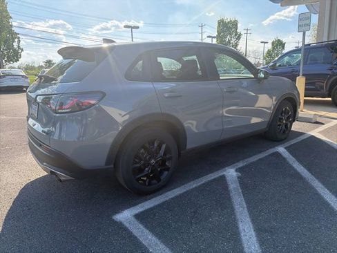 Used 2024 Honda HR-V Sport image 7