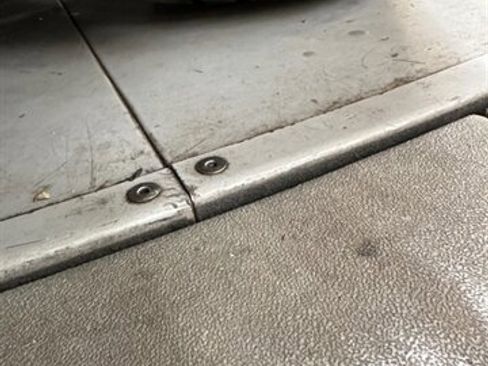 Used 2005 Jaguar XK8 Convertible image 22