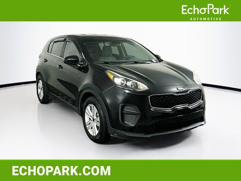 Used 2017 Kia Sportage LX image 1