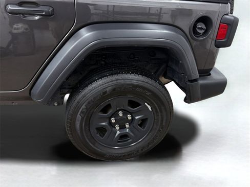 Used 2019 Jeep Wrangler Unlimited Sport S image 32