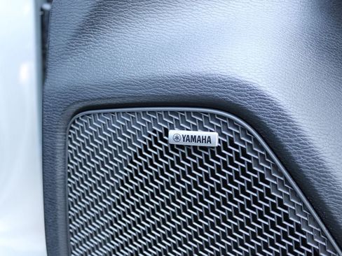 New 2026 Mitsubishi Outlander SEL AWD/4WD image 15