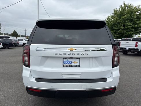 Used 2022 Chevrolet Suburban LS AWD/4WD image 4