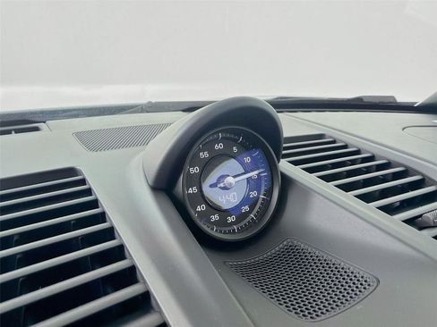 Used 2025 Porsche 911 Carrera 4 GTS image 16