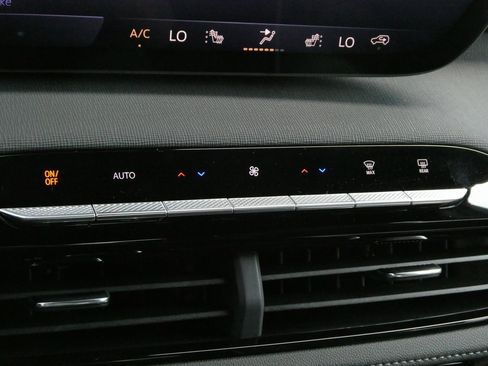 New 2026 Buick Enclave Sport Touring w/ Power Package image 19