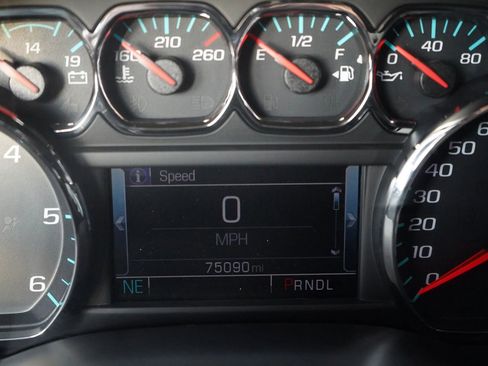 Used 2018 GMC Sierra 1500 SLT w/ Enhanced Driver Alert Package image 10