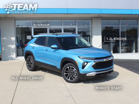 New 2026 Chevrolet TrailBlazer LT w/ Convenience Package AWD/4WD image 2