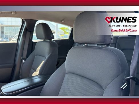 Used 2023 Chevrolet Malibu LT w/ Driver Confidence Package FWD image 21