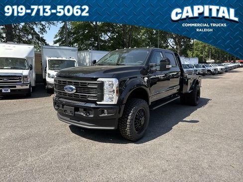 New 2026 Ford F450 XLT w/ XLT Value Package AWD/4WD image 4