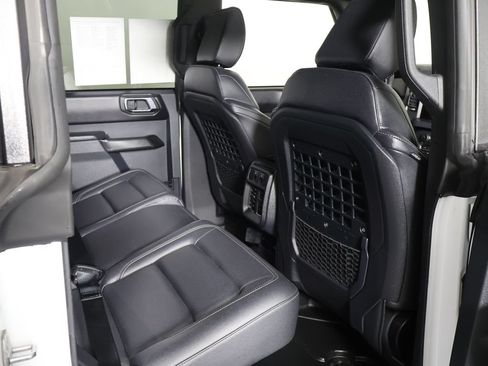 Used 2025 Ford Bronco Badlands AWD/4WD image 28