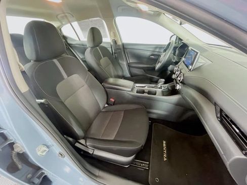 Used 2025 Nissan Sentra SV FWD image 27
