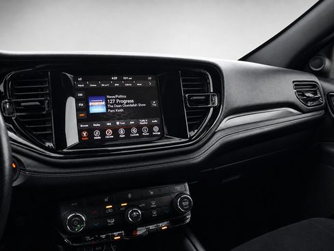 Used 2022 Dodge Durango GT RWD image 33
