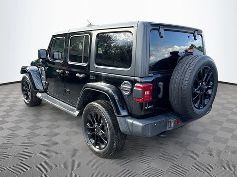 Used 2021 Jeep Wrangler Unlimited Sahara w/ Cold Weather Group AWD/4WD image 8