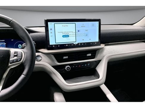 New 2026 Ford Explorer Active w/ Active Comfort Package AWD/4WD image 10