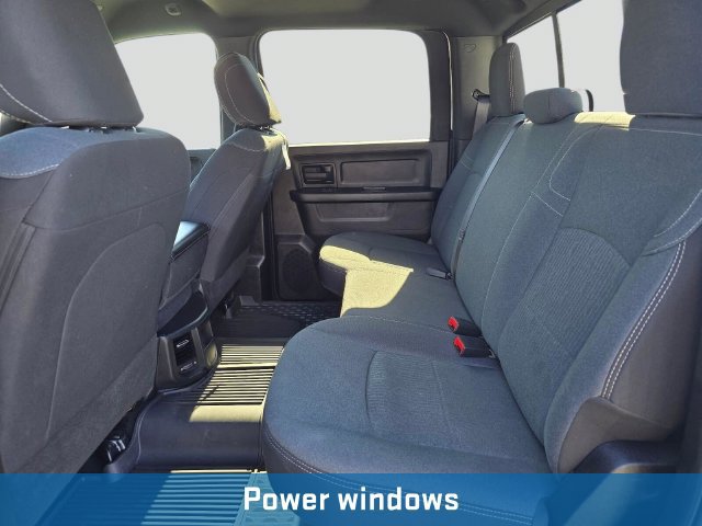 Used 2024 RAM 3500 Tradesman w/ Chrome Appearance Group AWD/4WD image 19