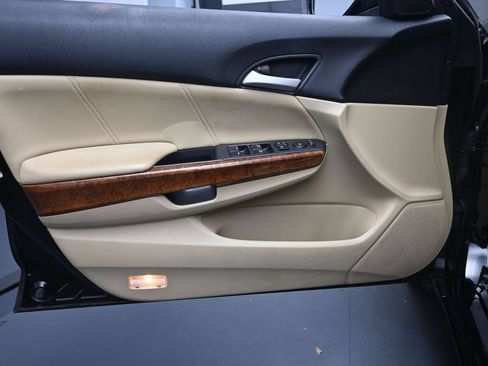 Used 2011 Honda Accord EX-L image 20