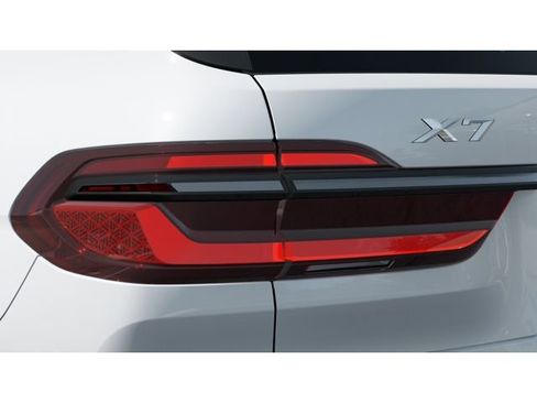 New 2026 BMW X7 xDrive40i w/ M Sport Package image 8
