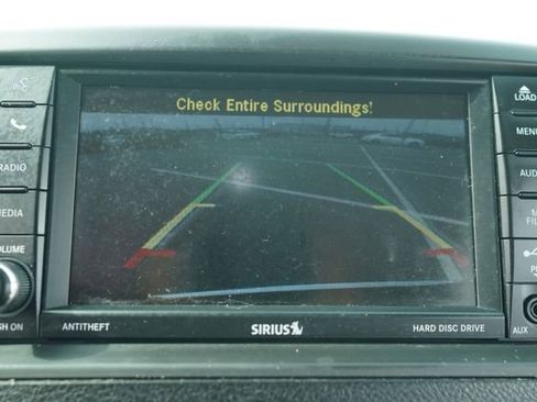 Used 2013 Chrysler Town & Country Touring-L w/ Driver Convenience Group image 29