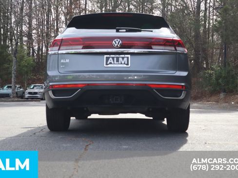 Used 2025 Volkswagen Atlas Cross Sport SE FWD image 7