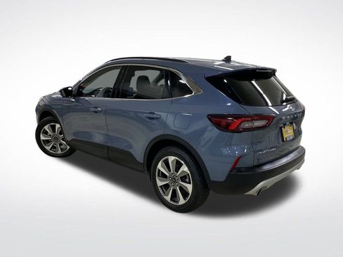 Used 2025 Ford Escape Platinum w/ Premium Technology Package image 3